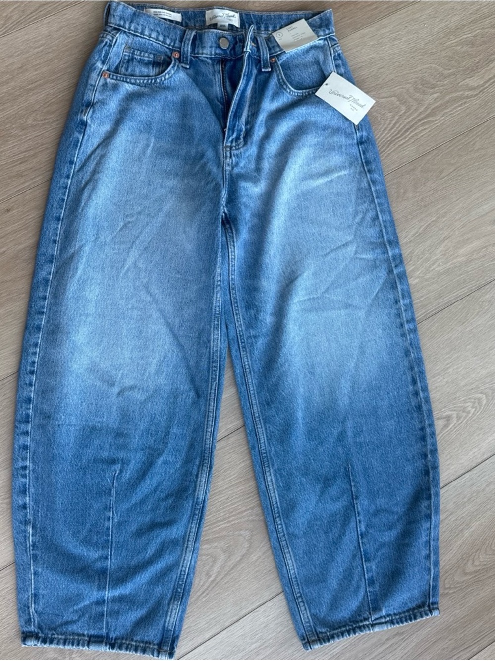 Universal Thread barrel Blue Women's Jeans